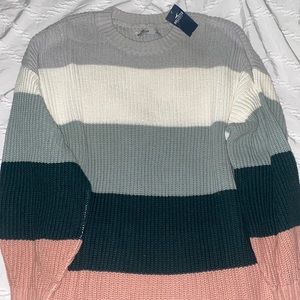 Hollister Sweater (Never Worn)